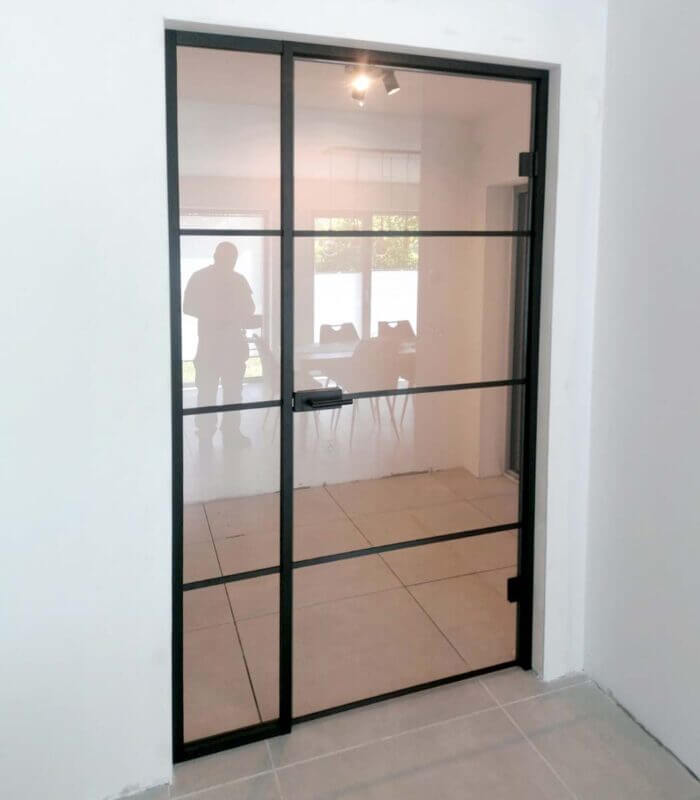 Producent drzwi szklanych