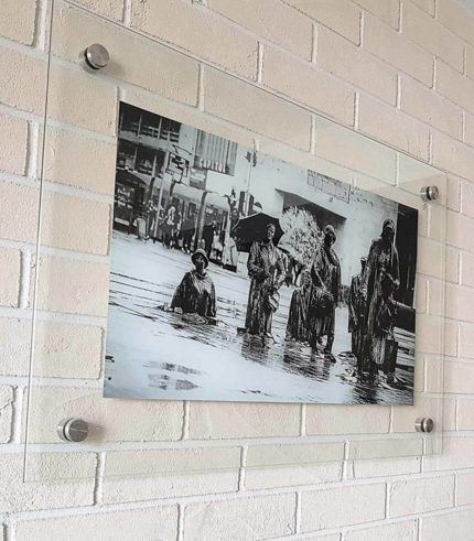 Szklane tablice pamiątkowe